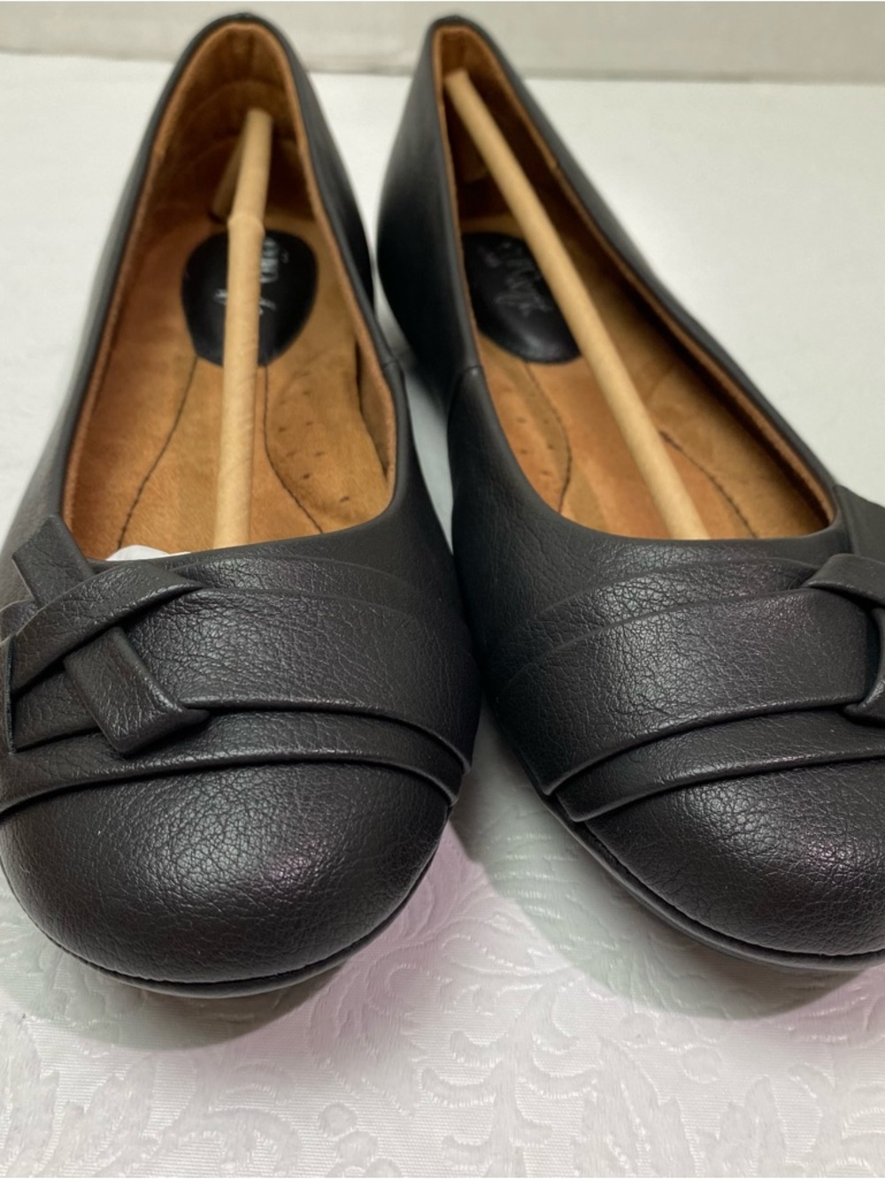Women's Black Faux-Leather Knot Front Flats Sz 9